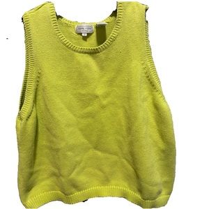 Petite Semi-Cropped Sweater Vest Size M